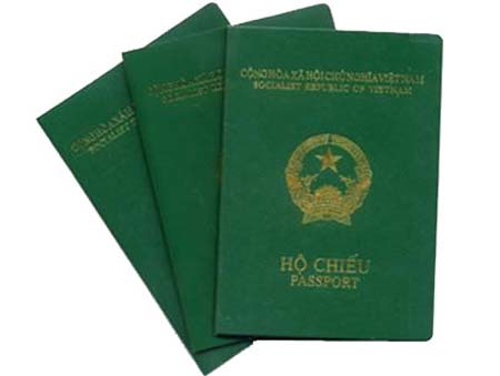 Luật Việt Phú tư vấn thủ tục cấp lại hộ chiếu ngoại giao do làm hỏng mất